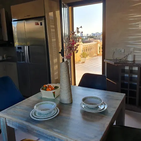 Luxury - Pool, Hot Tub, Aircon, Tvs, Cinema, Office, Gbit Internet, Sports Equipment