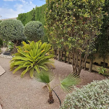 Luxury - Pool, Hot Tub, Aircon, Tvs, Cinema, Office, Gbit Internet, Sports Equipment