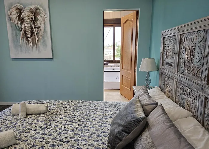 Luxury - Pool, Hot Tub, Aircon, Tvs, Cinema, Office, Gbit Internet, Sports Equipment Calpe