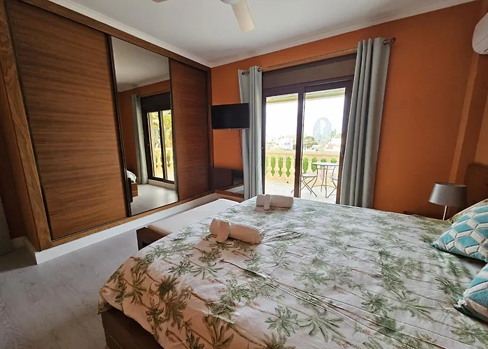 Luxury - Pool, Hot Tub, Aircon, Tvs, Cinema, Office, Gbit Internet, Sports Equipment * Calpe