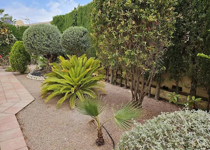 Luxury - Pool, Hot Tub, Aircon, Tvs, Cinema, Office, Gbit Internet, Sports Equipment