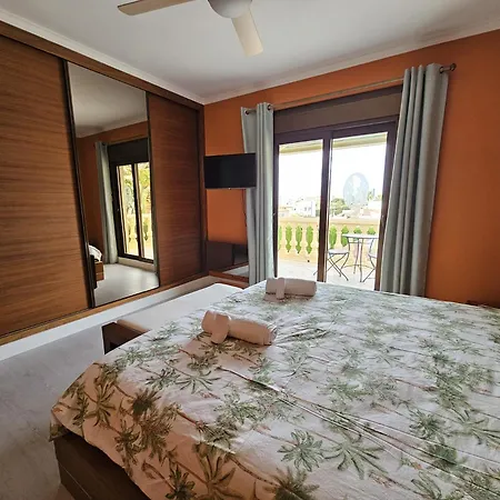 Luxury - Pool, Hot Tub, Aircon, Tvs, Cinema, Office, Gbit Internet, Sports Equipment * קלפה